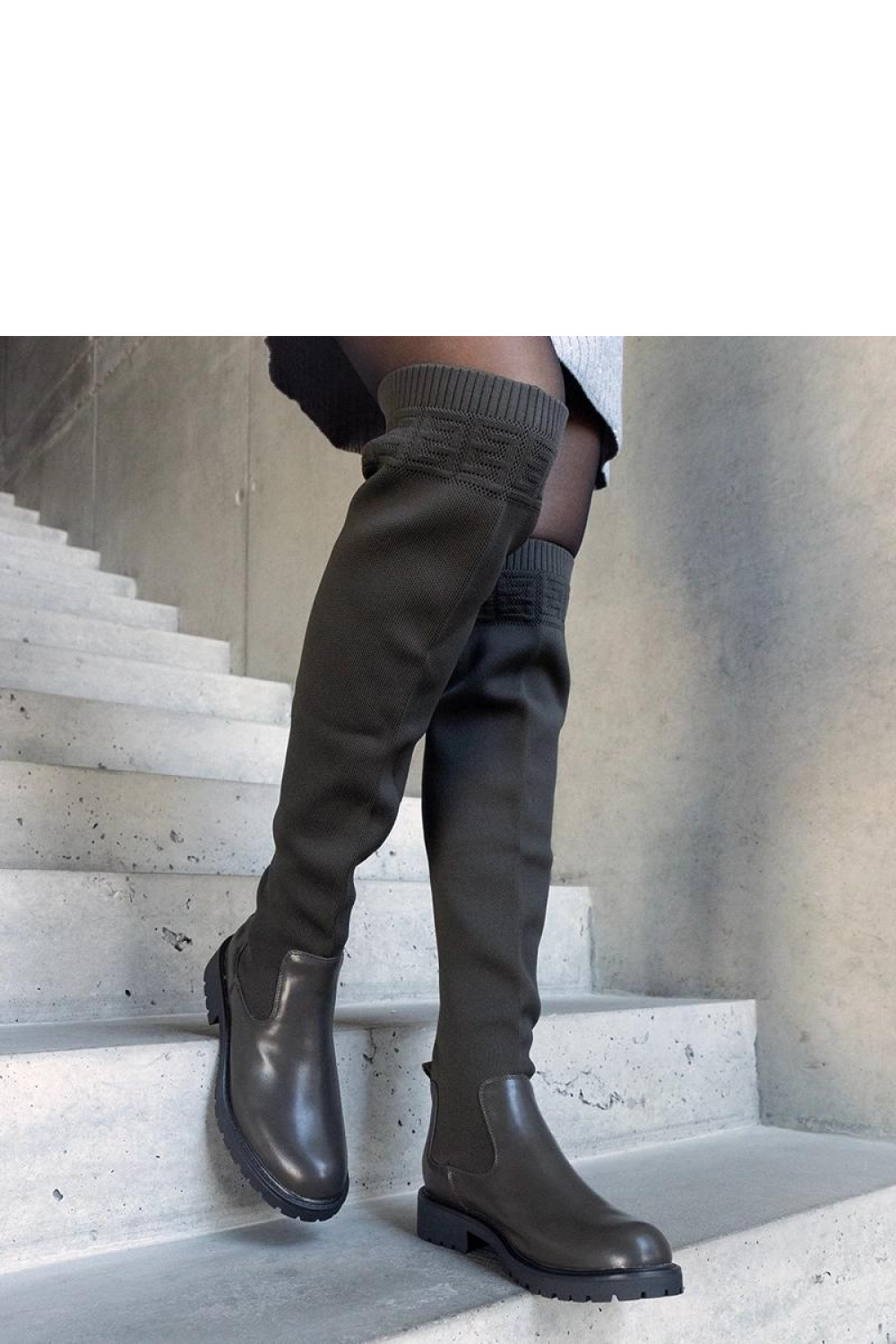 قطعة ملابس نسائية من Solea – موديل 206441