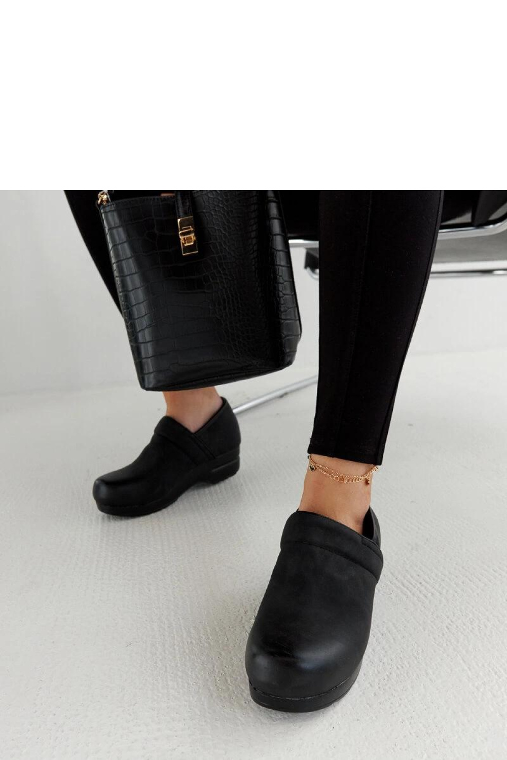 Half shoes model 206480 Solea