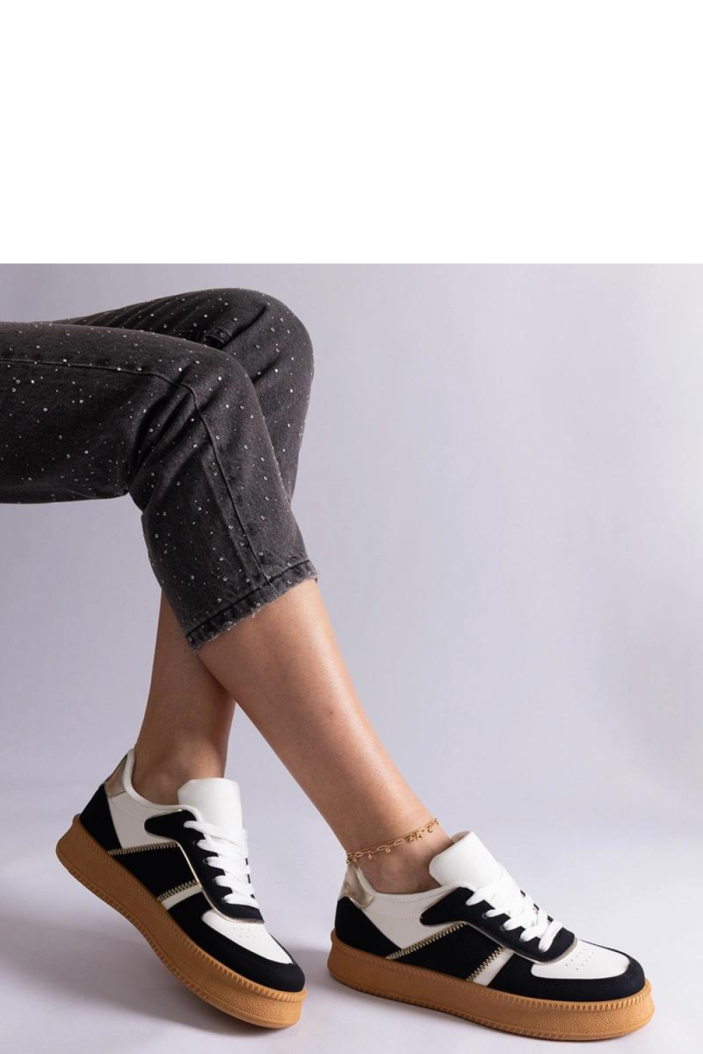 Sneakers model 207185 Solea