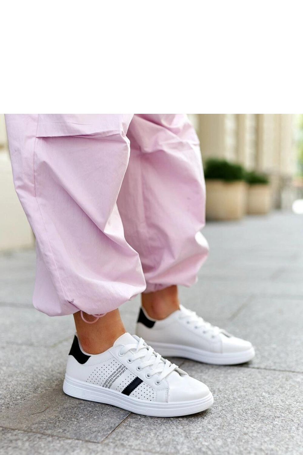 Sneakers model 207311 Solea