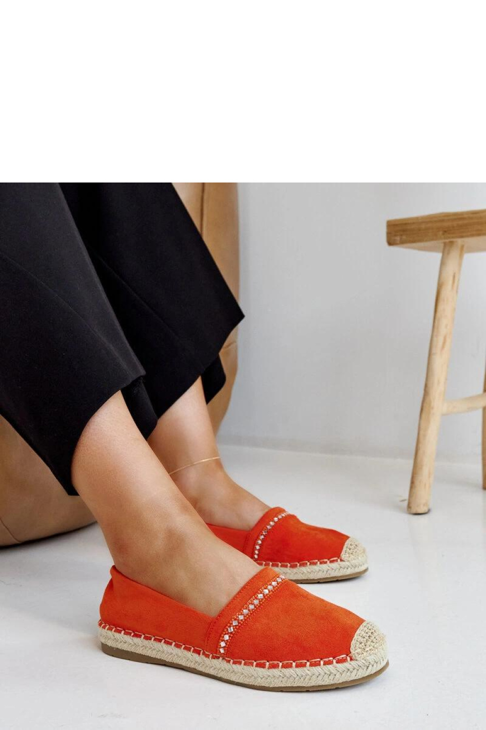 قطعة ملابس نسائية من Solea – موديل 207345