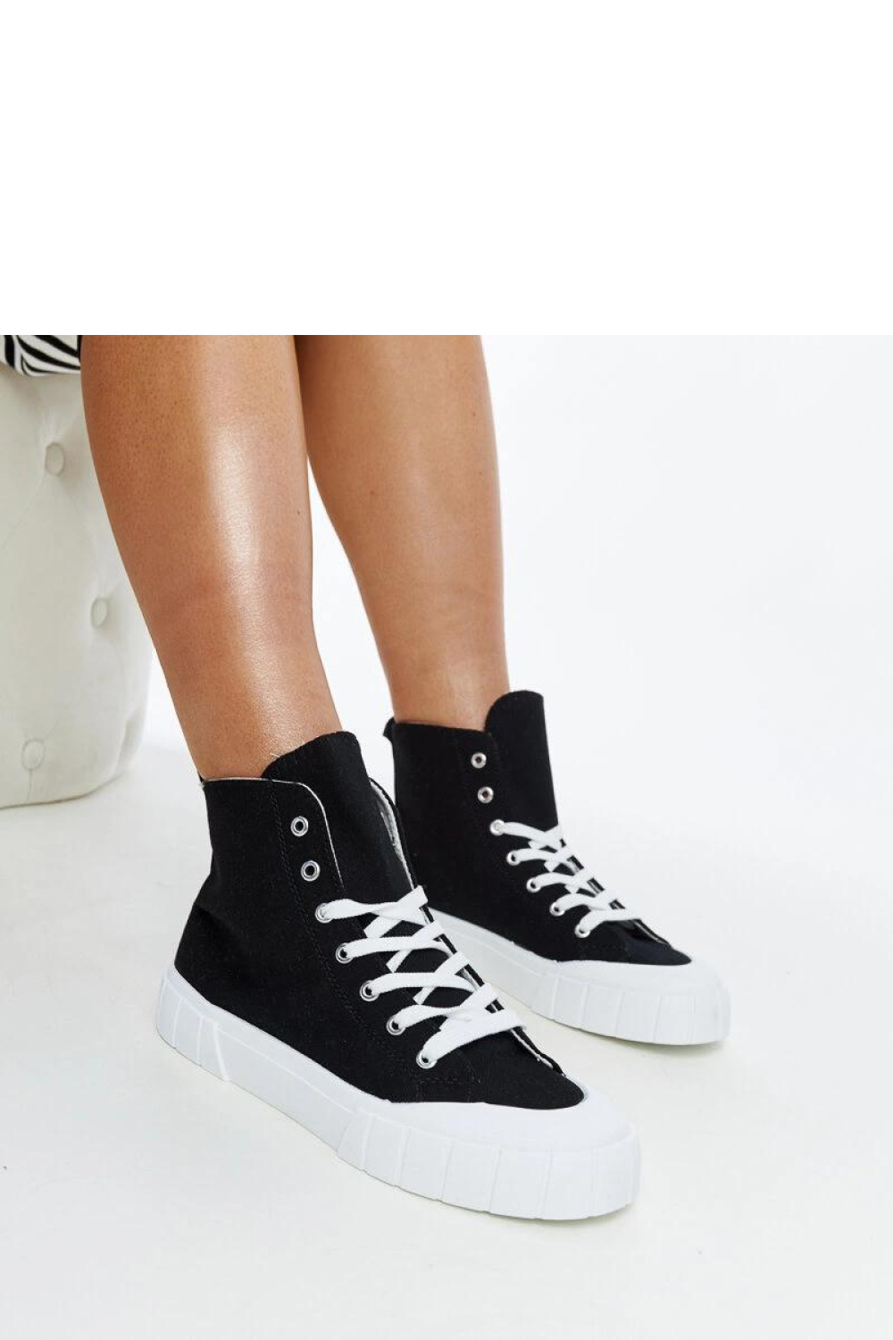 Sneakers model 207385 Solea