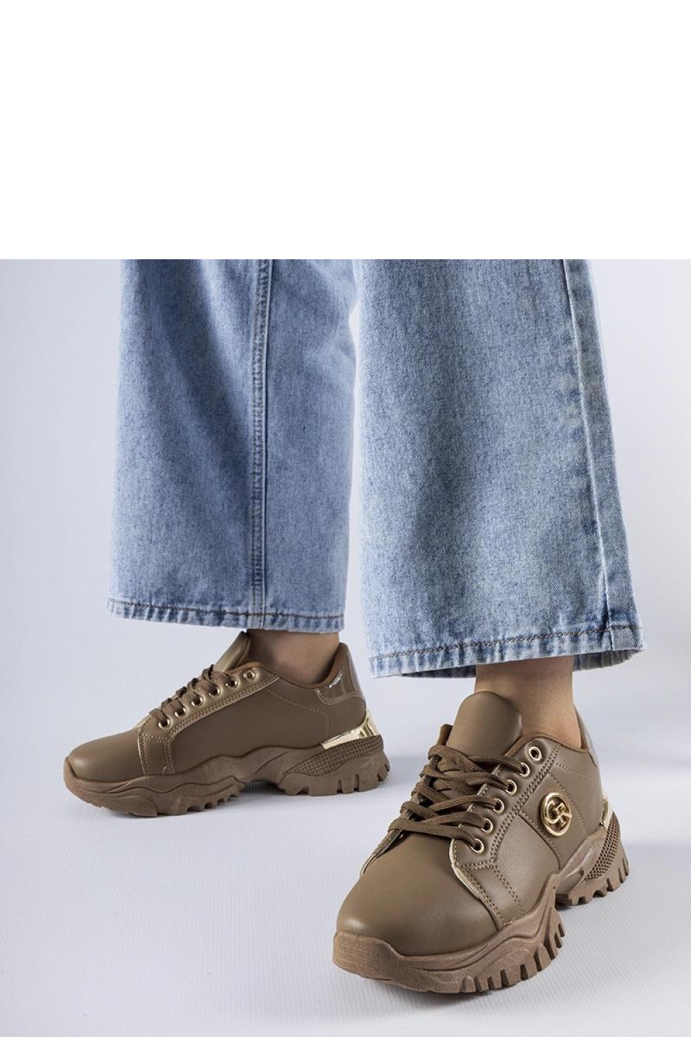 Sneakers model 207635 Solea