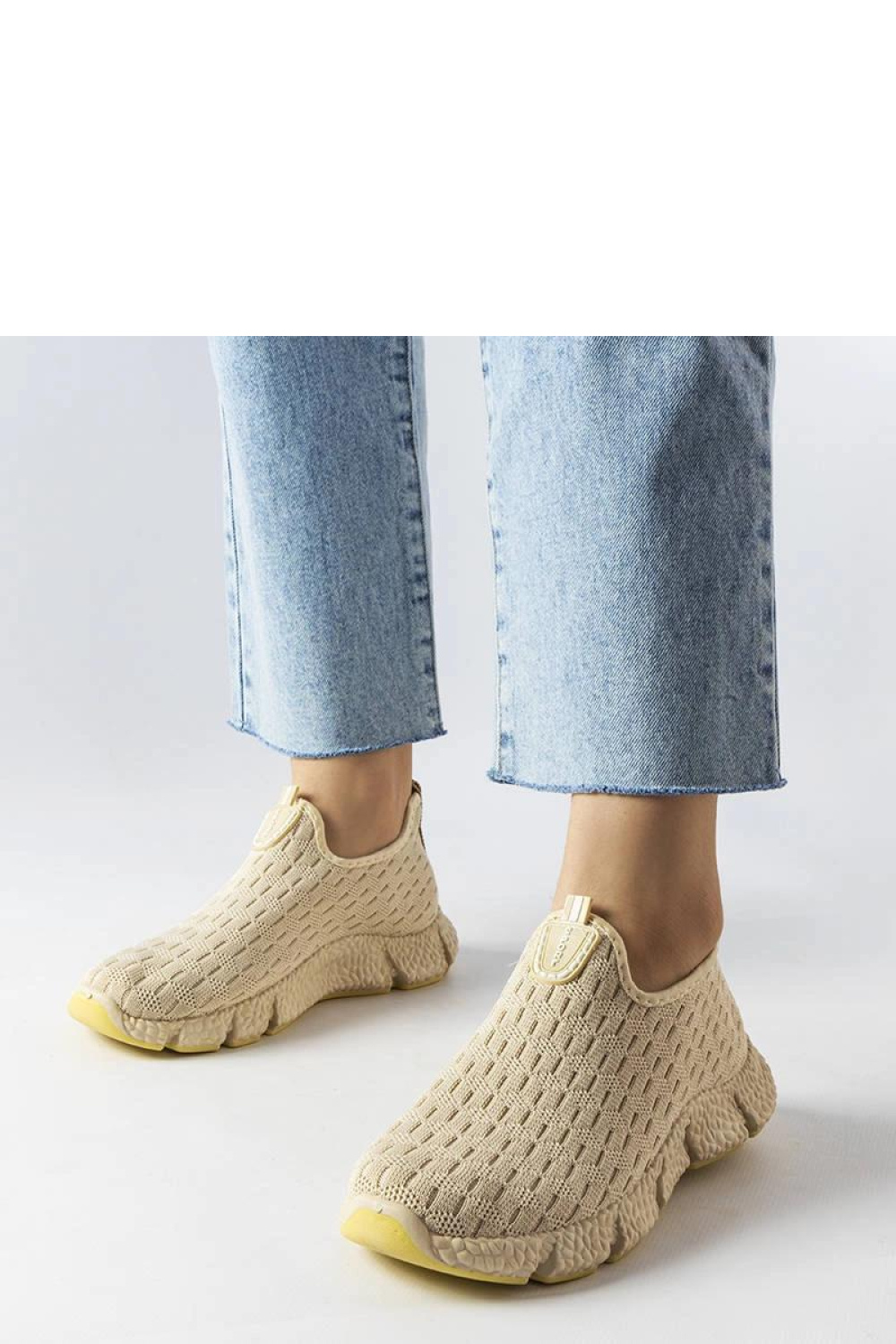 Sneakers model 207820 Solea