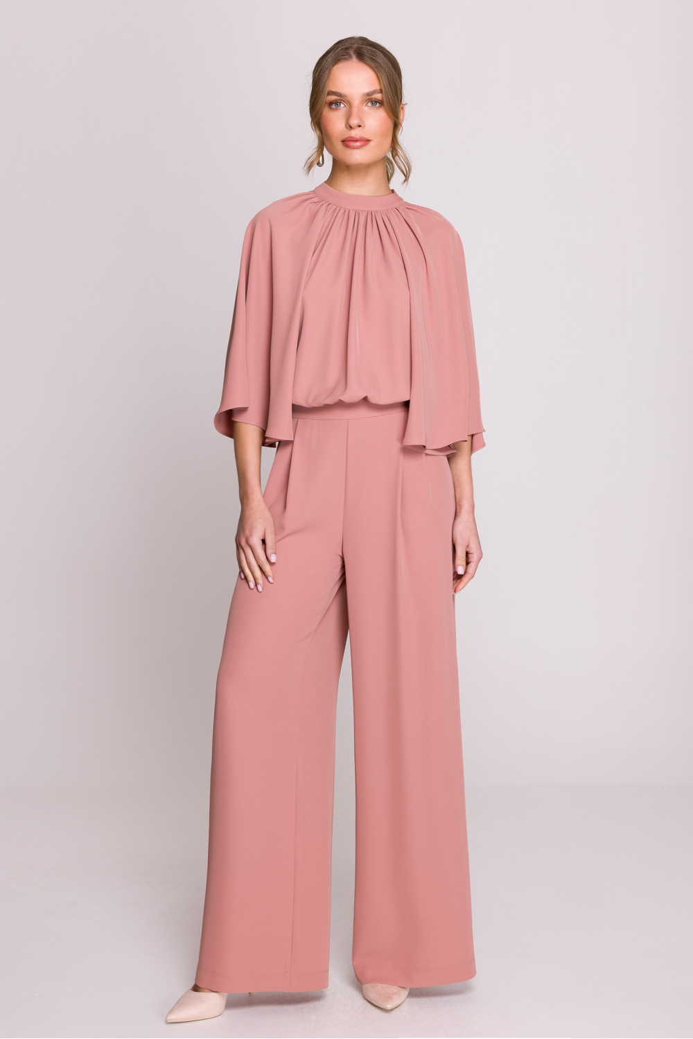 Suit model 209111 Stylove