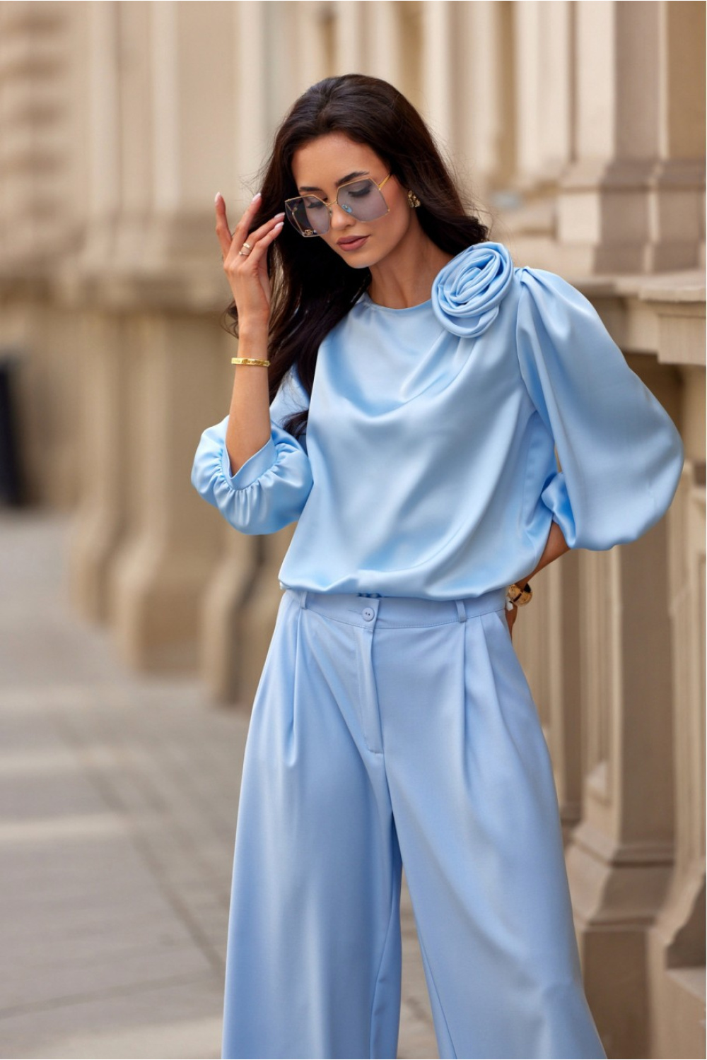 بلوزة نسائية بوليستر عالي الجودة وساتان ناعم من Fashion – موديل 211907