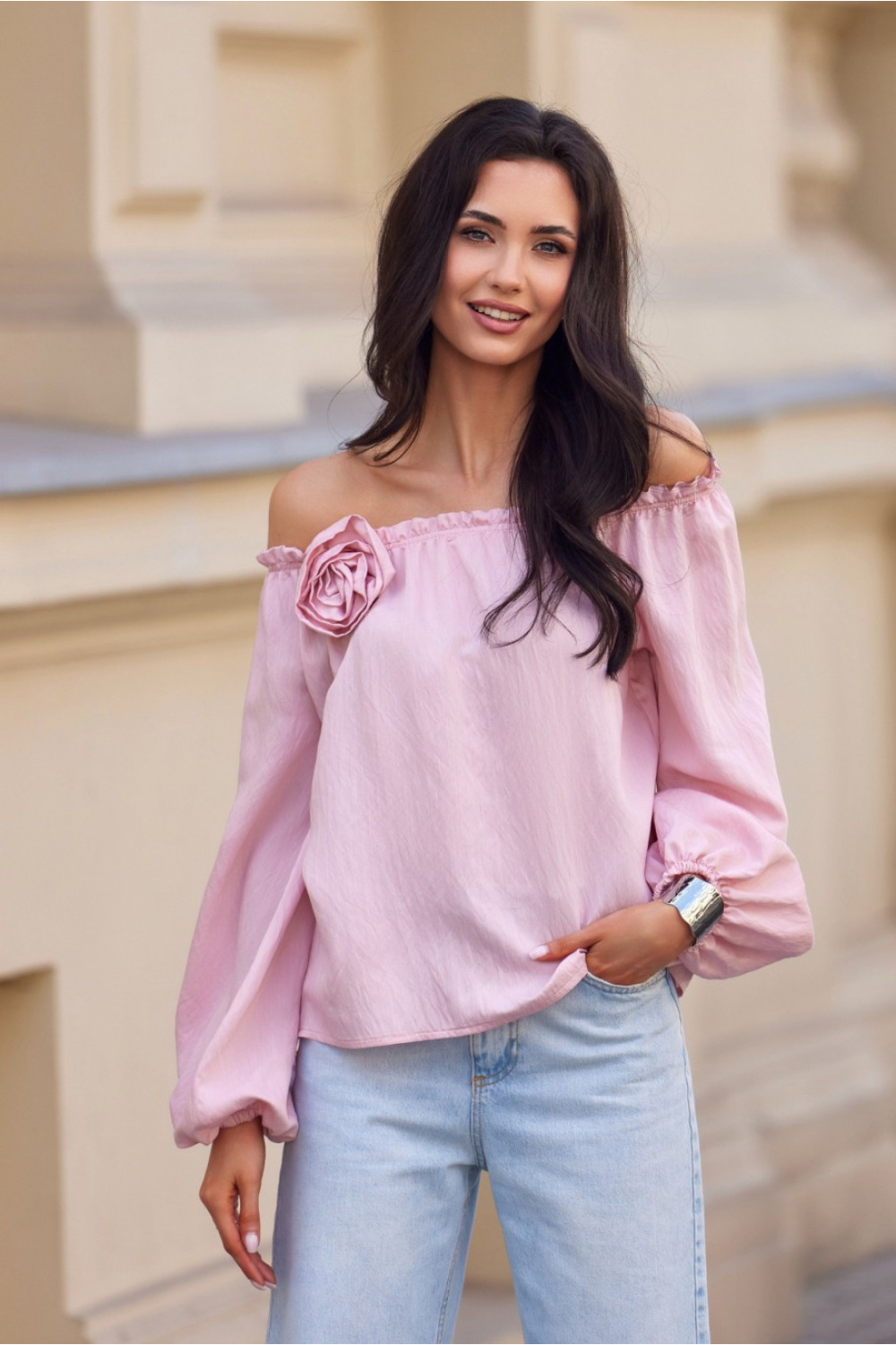 بلوزة نسائية من Fashion – موديل 212417