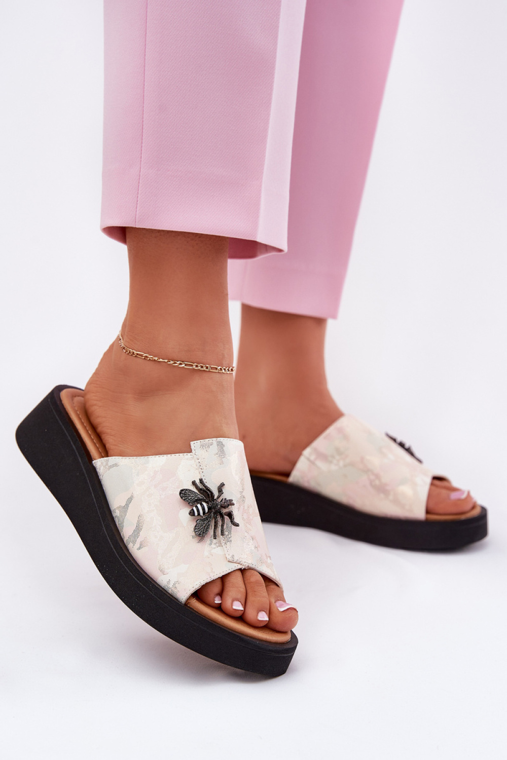 Flip-flops model 213036 Step in style