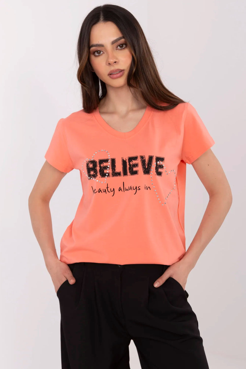 بلوزة نسائية قطن ناعم وإيلاستين لمرونة مريحة من Price – موديل 213093