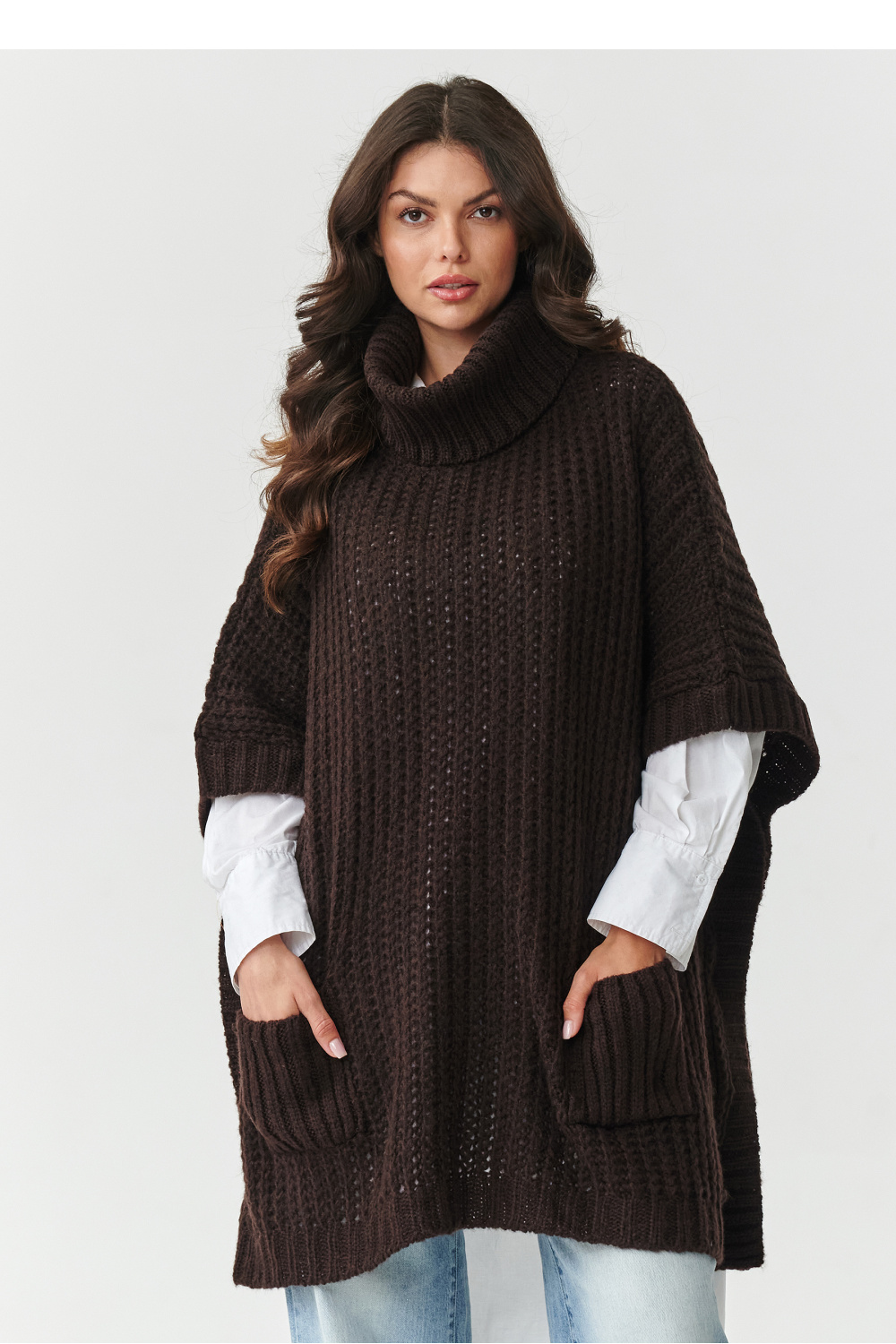 Turtleneck model 217654 Makadamia
