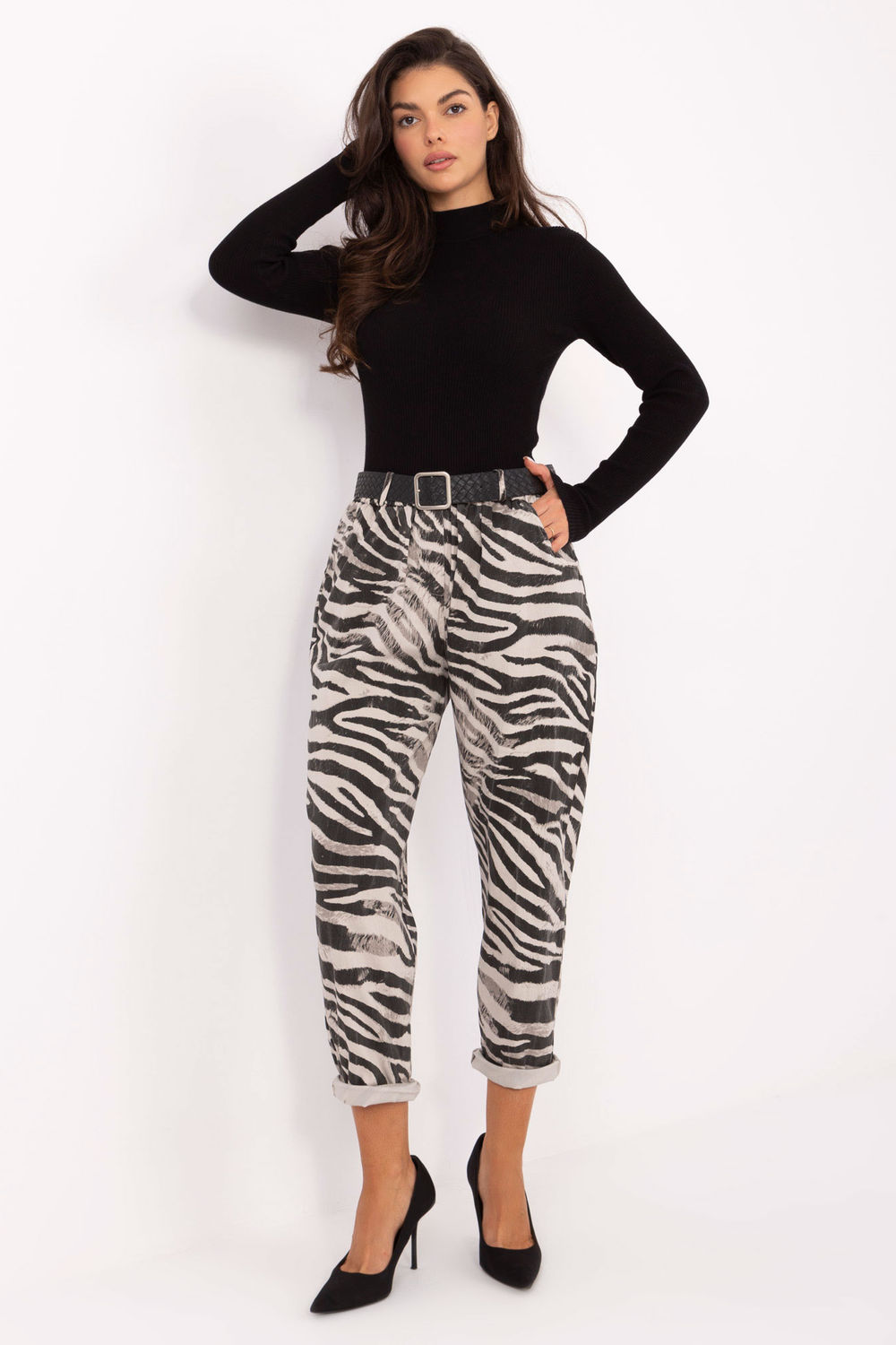 Women trousers model 218442 Italy Moda