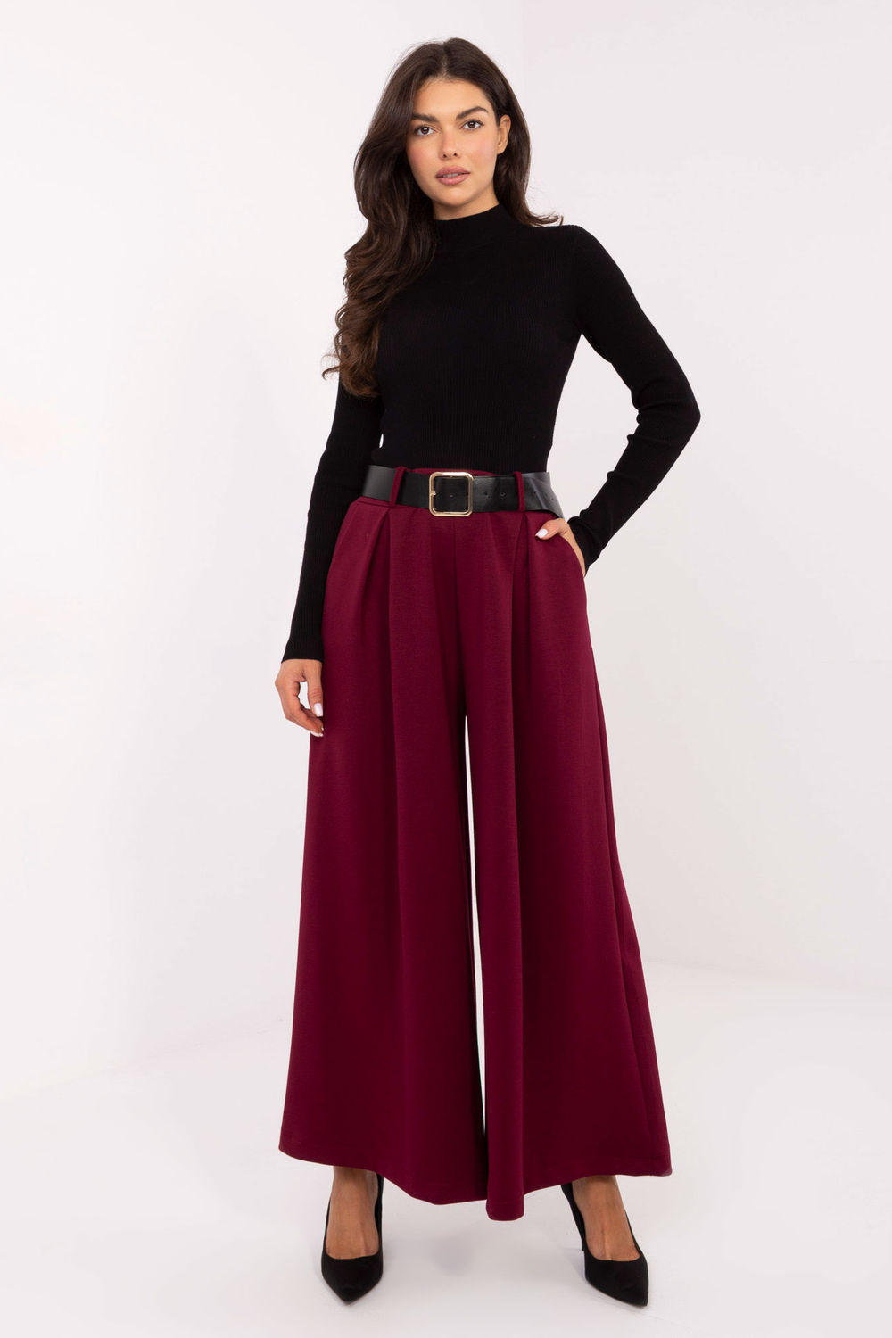 Women trousers model 218450 Italy Moda