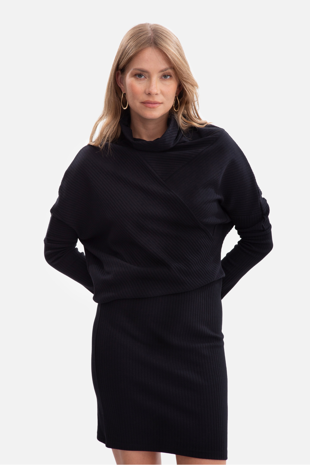 بلوزة نسائية قطن ناعم وإيلاستين لمرونة مريحة من BeWear – موديل 218626