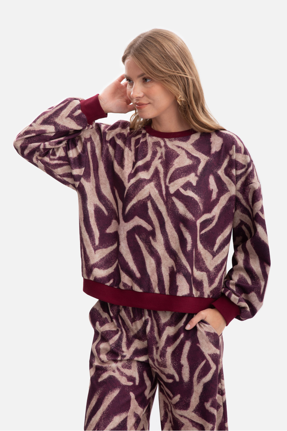 روب نسائي فيسكوز مريح وبوليستر عالي الجودة وإيلاستين لمرونة مريحة من BeWear – موديل 218652