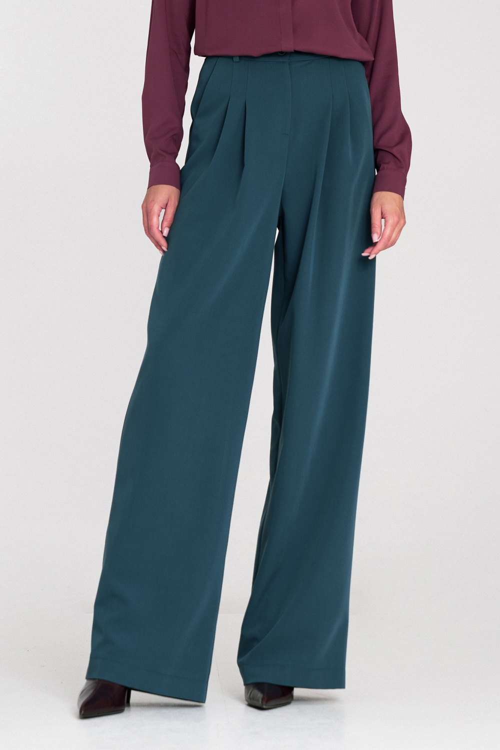 Women trousers model 219764 Nife