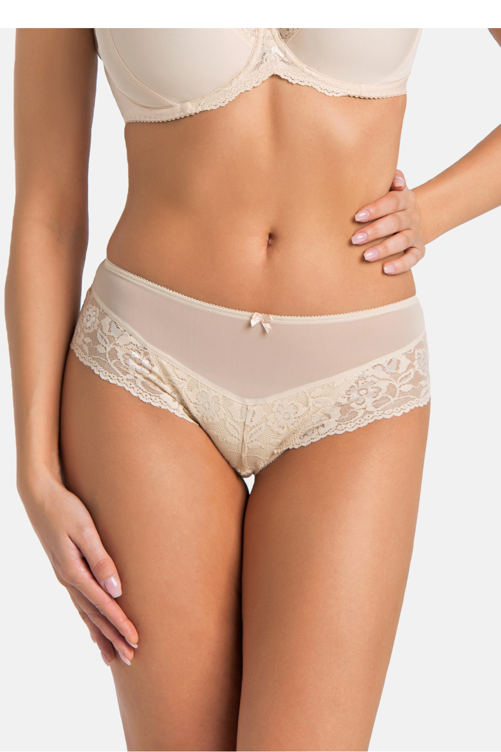 سروال داخلي نسائي قطن ناعم وبوليستر عالي الجودة وإيلاستين لمرونة مريحة ودانتيل أنيق وتفاصيل شبكية شفافة ناعمة من Teyli – موديل 220134