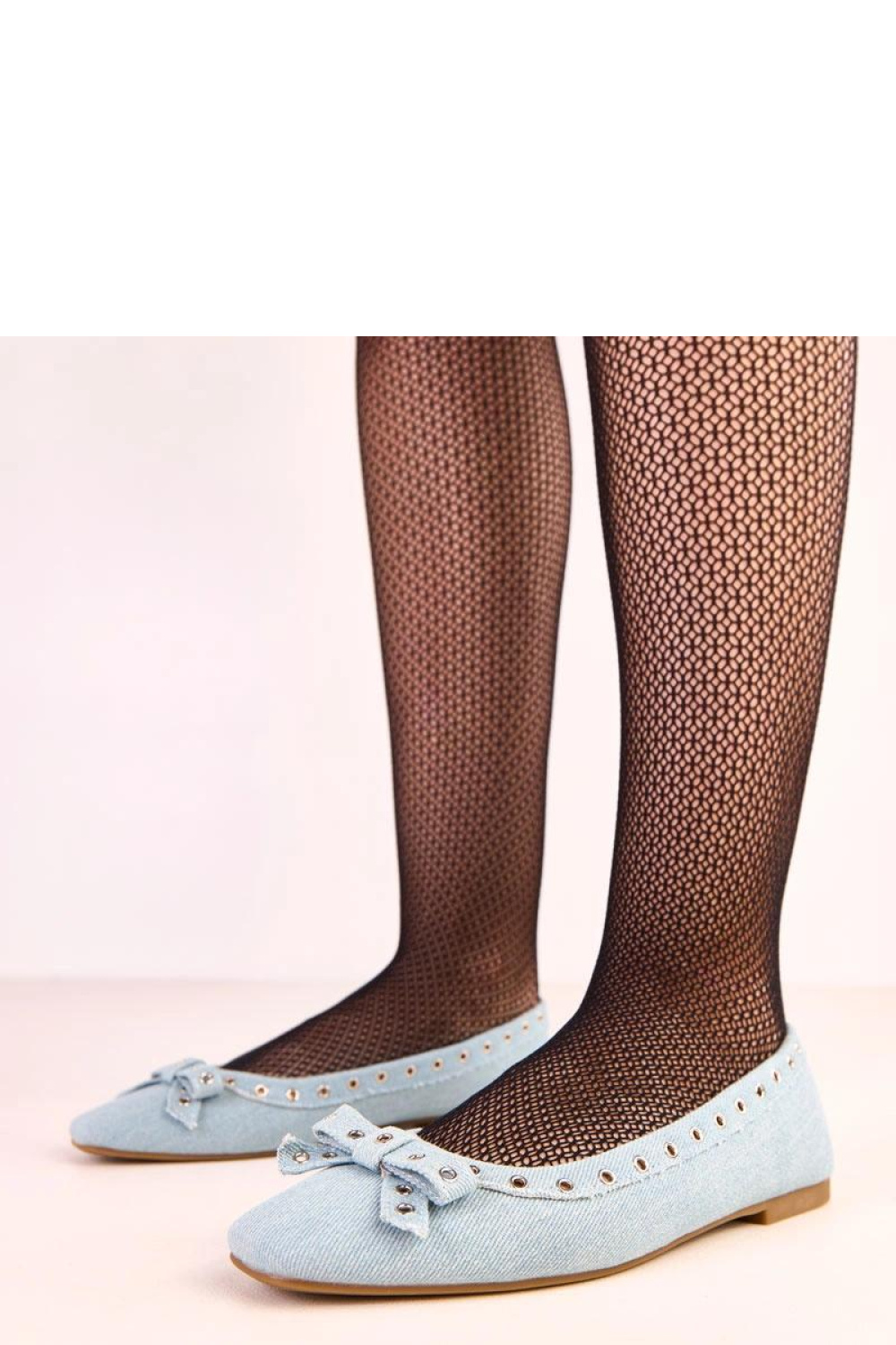 قطعة ملابس نسائية من Solea – موديل 220256