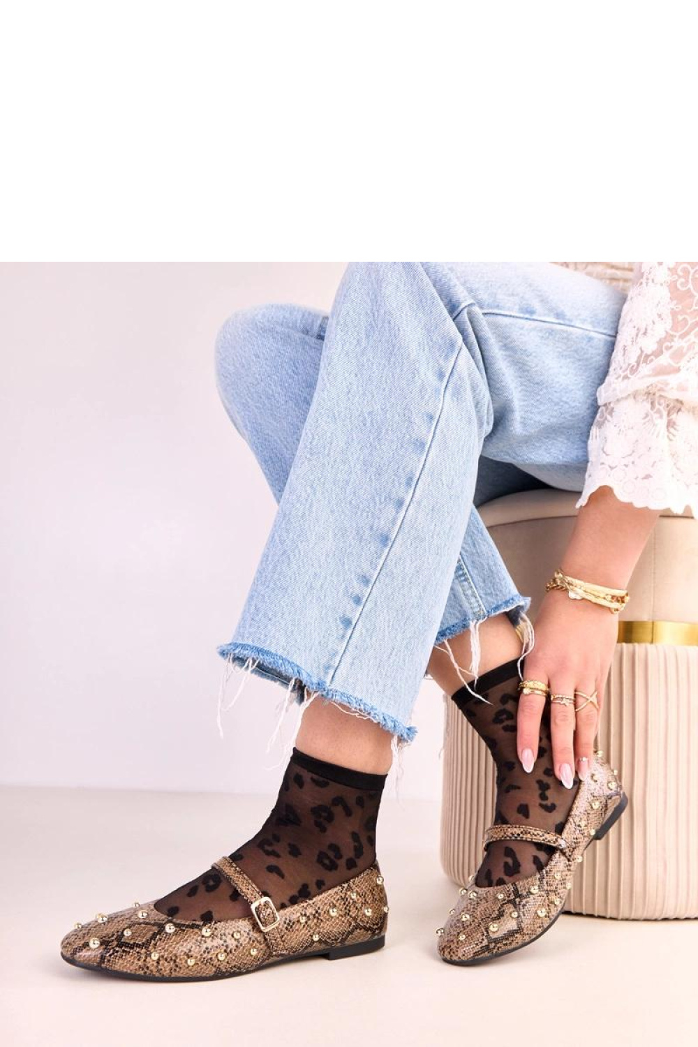 قطعة ملابس نسائية من Solea – موديل 220585